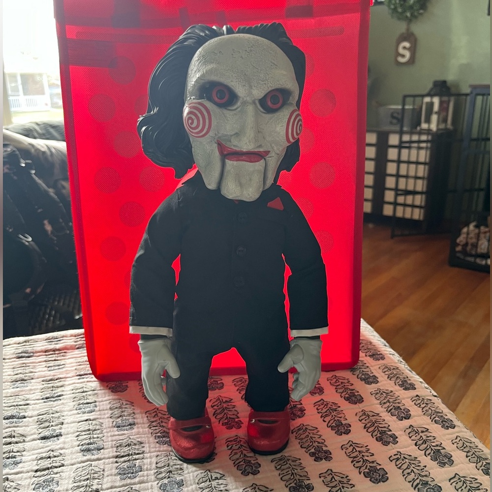 Mezco Mega Scale Jigsaw